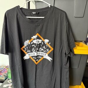 SHEIN Black Wild Flower Graphic Tee